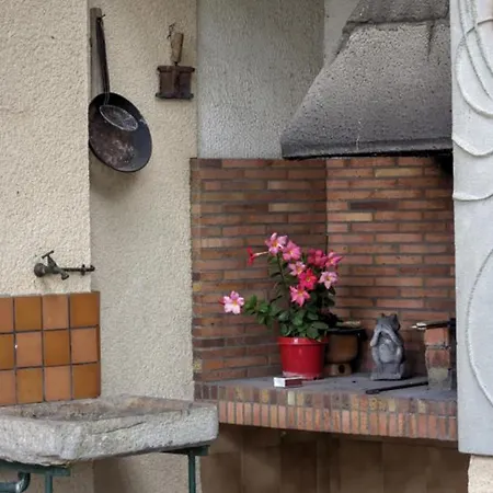 Holiday home D'architecte 200m² Avec Piscine Privative, Terrain 2800m², Proche Loire, Ideale Familles - Fr-1-496-35 Pommiers (Loire)