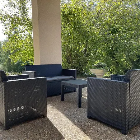 D'architecte 200m² Avec Piscine Privee Et Cheminee - Fr-1-496-35